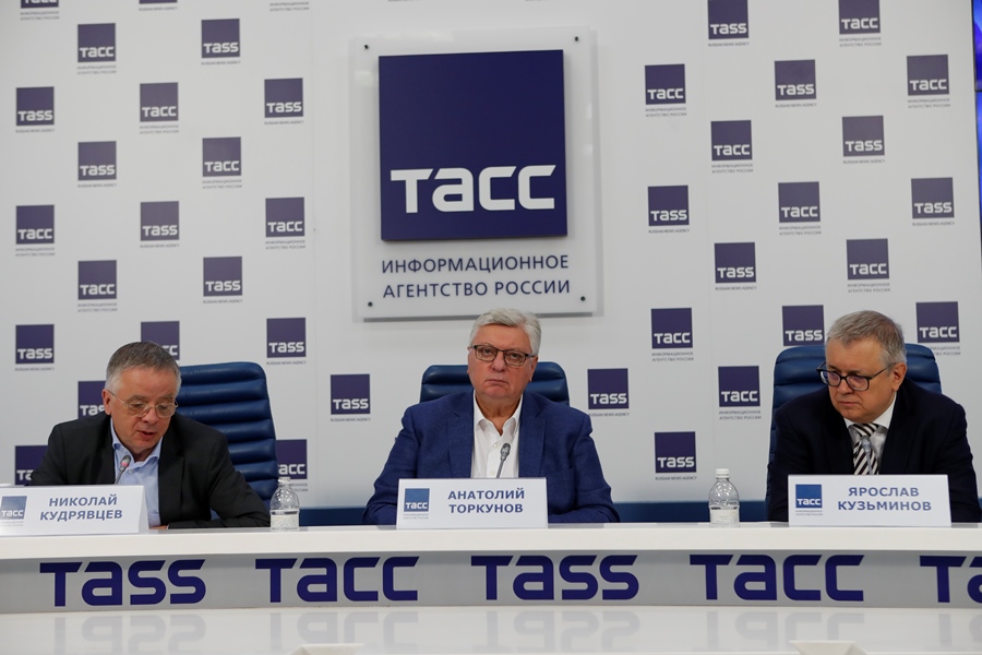 Чем запомнится приемная кампания 2019 года Иллюстрация к новости: Чем запомнится приемная кампания 2019 года