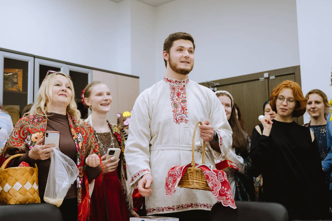 Illustration for news: ‘We Strive to Become Part of a Living Tradition’: Christmas Festivities at HSE